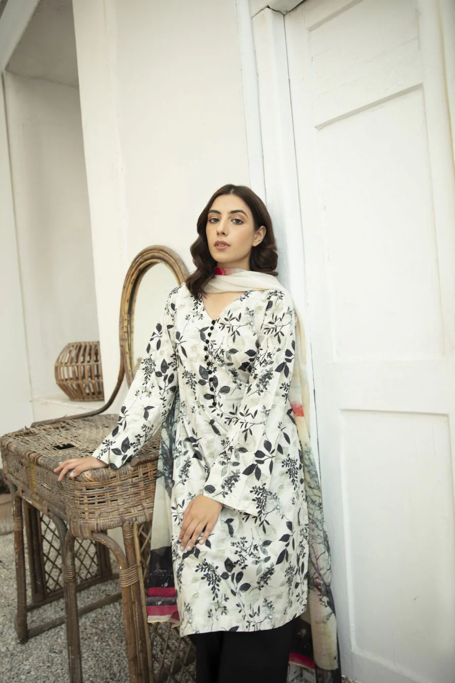 Unstitched-02 - Image 3